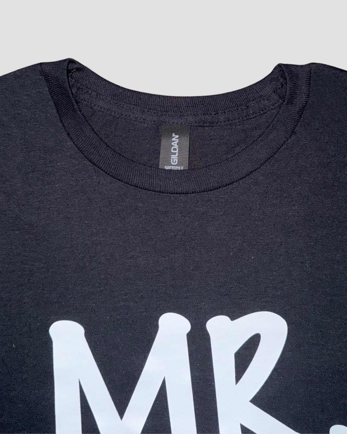 MR. RIGHT GRAPHIC TEE