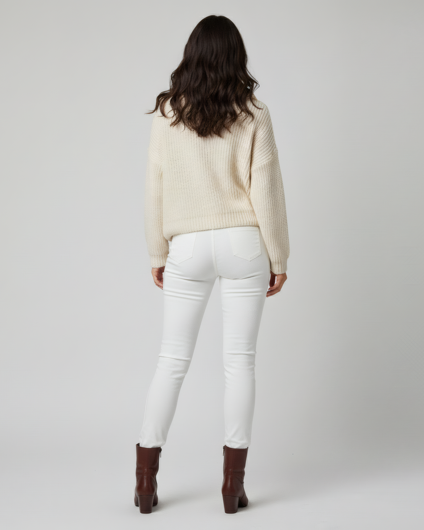 CLASSIC BUTTON WHITE PANTS