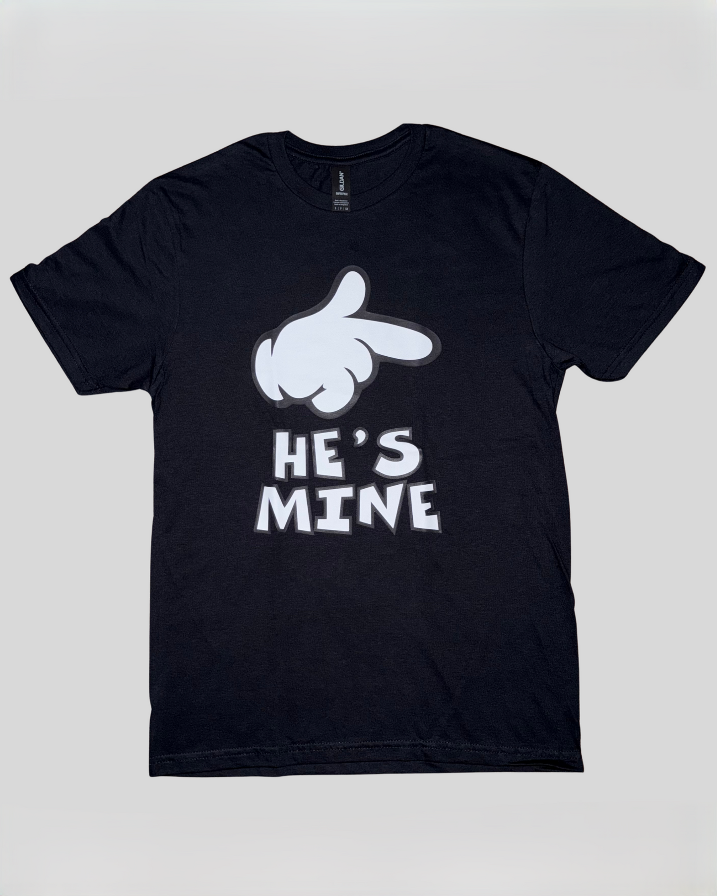 HE'S MINE COUPLES GRAPHIC TEE
