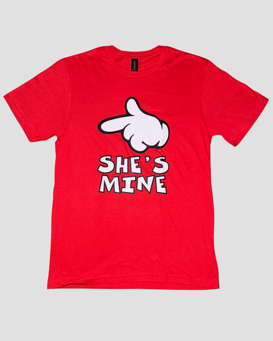 SHE'S MINE COUPLES GRAPHIC TEE