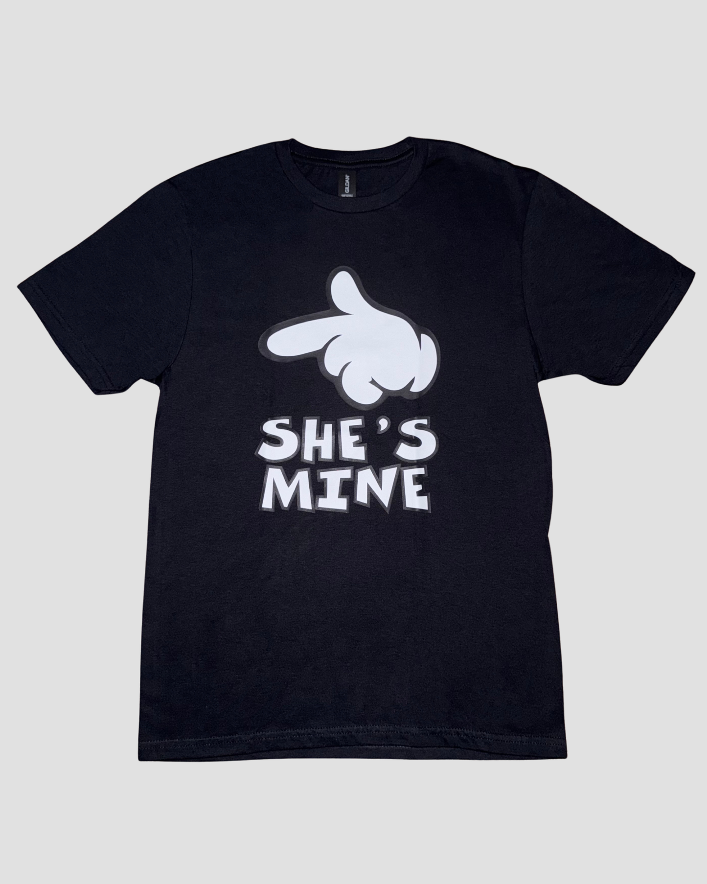 SHE'S MINE COUPLES GRAPHIC TEE